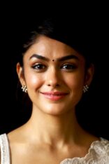 Mrunal Thakur