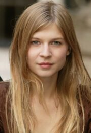 Clémence Poésy